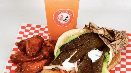 Gyro- 5pc Wings w Drinks